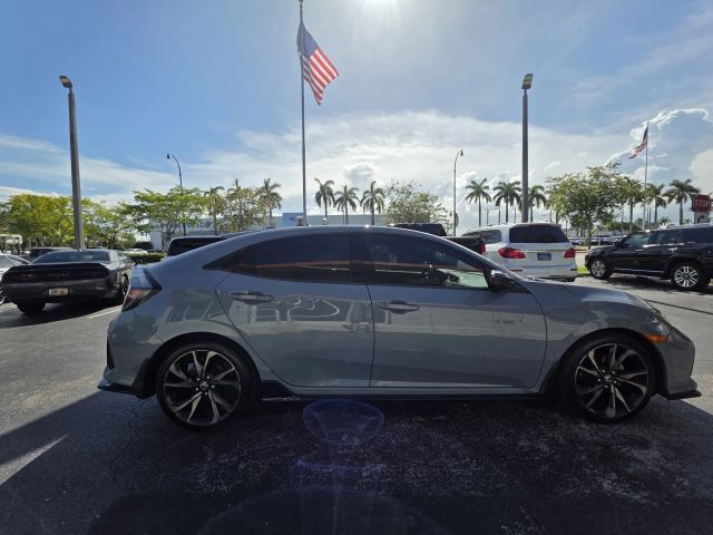2019 Honda Civic - Image 10