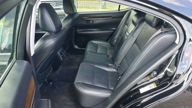 2015 Lexus Es - Image 12