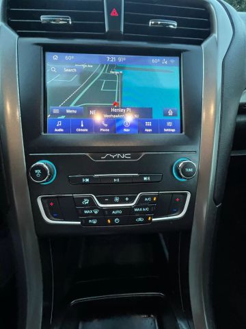 2020 Ford Fusion Se Sedan 4d - Image 17