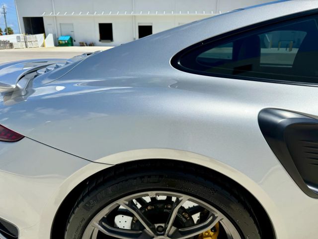 2014 Porsche 911 - Image 13