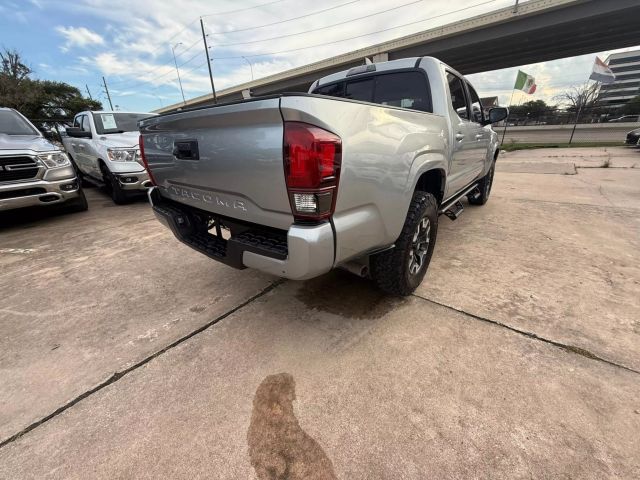 2022 Toyota Tacoma Double Cab - Image 7