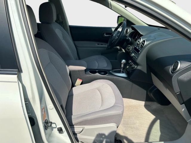 2009 Nissan Rogue - Image 13