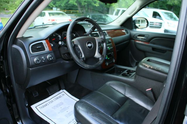 2013 Chevrolet Tahoe - Image 11