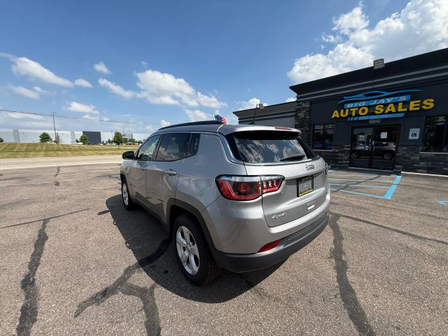 2019 Jeep Compass - Image 3