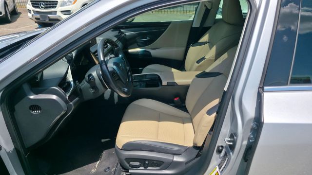 2020 Lexus Es - Image 7