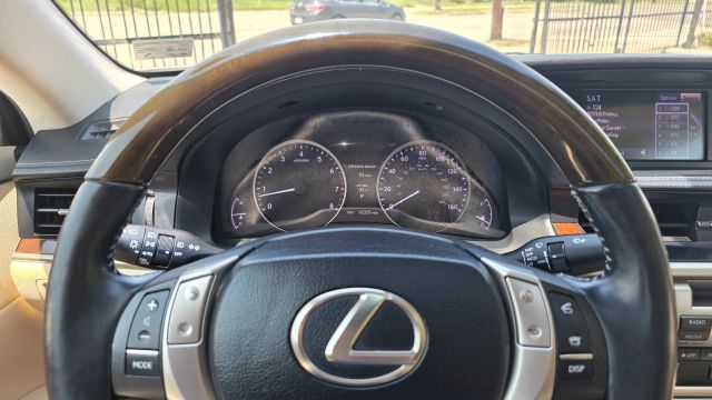 2013 Lexus Es - Image 27