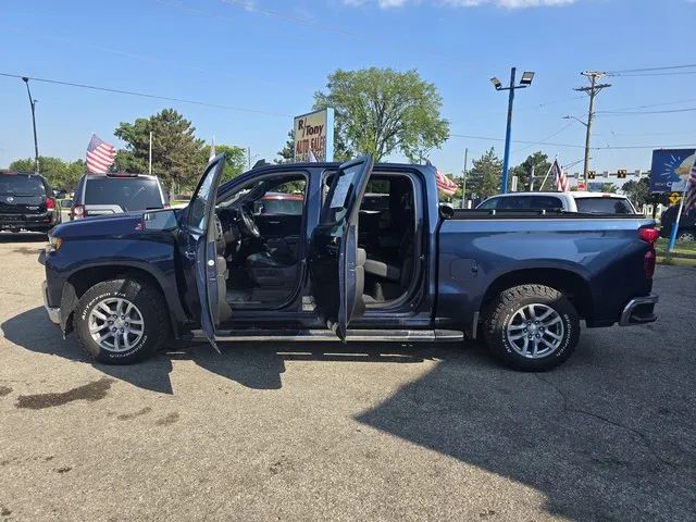 2022 Chevrolet Silverado 1500 Limited Crew Cab - Image 17