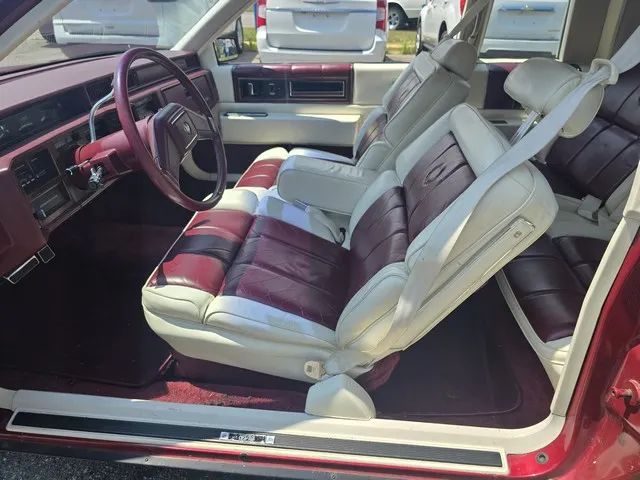 1988 Cadillac Deville - Image 22