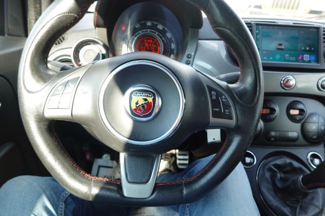 2012 Fiat 500 - Image 7