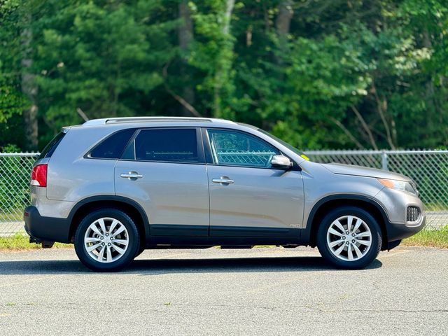 2011 Kia Sorento Lx Sport Utility 4d - Image 4