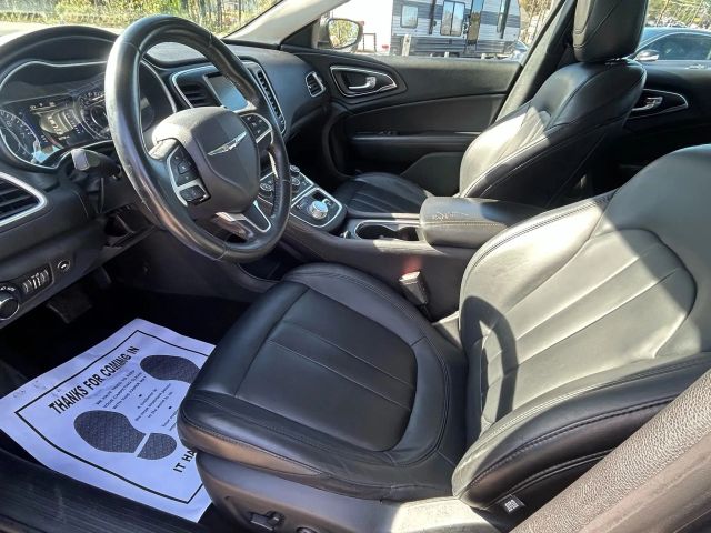 2017 Chrysler 200 - Image 10