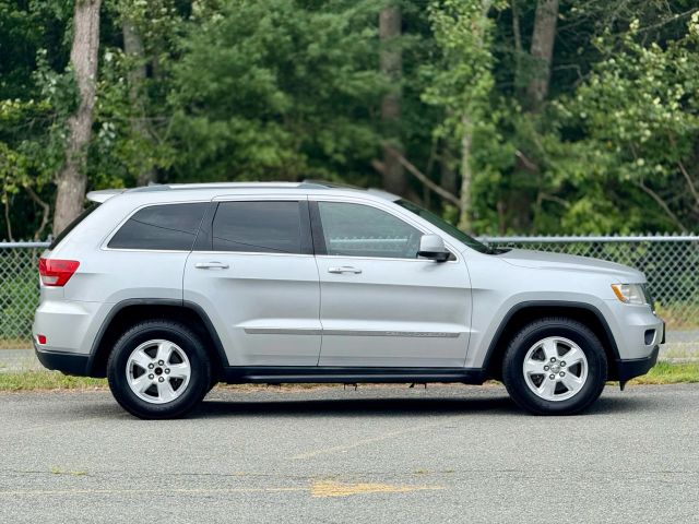 2012 Jeep Grand Cherokee Laredo Sport Utility 4d - Image 4