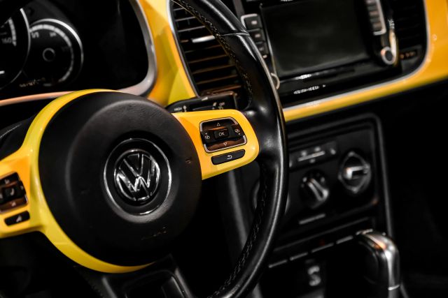 2014 Volkswagen Beetle Tdi Hatchback 2d - Image 22