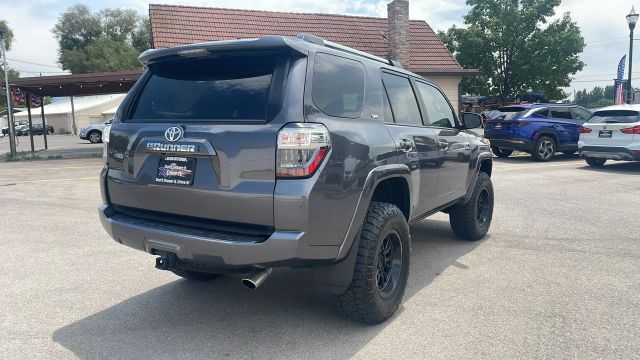2022 Toyota 4runner - Image 11