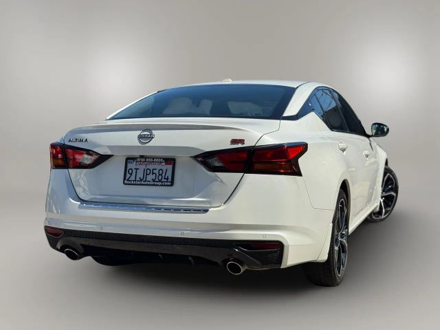 2023 Nissan Altima - Image 10