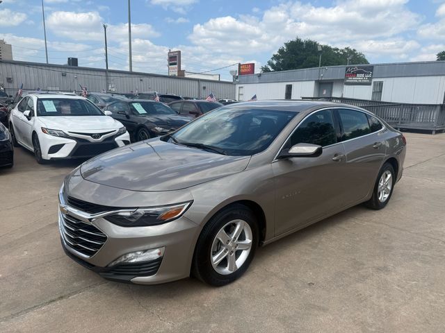 2024 Chevrolet Malibu - Image 1