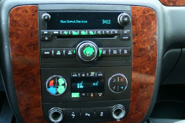 2013 Chevrolet Tahoe - Image 17