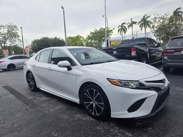 2018 Toyota Camry - Image 2