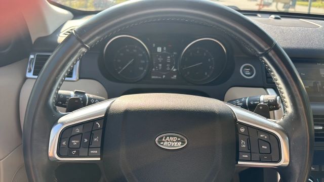 2018 Land Rover Discovery Sport - Image 8