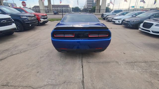 2021 Dodge Challenger - Image 9