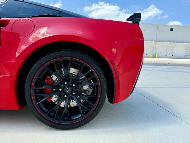 2019 Chevrolet Corvette - Image 33