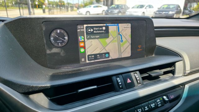 2019 Lexus Es - Image 24