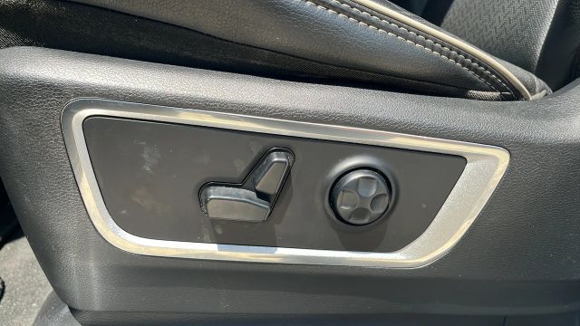 2019 Ram 1500 Crew Cab - Image 27