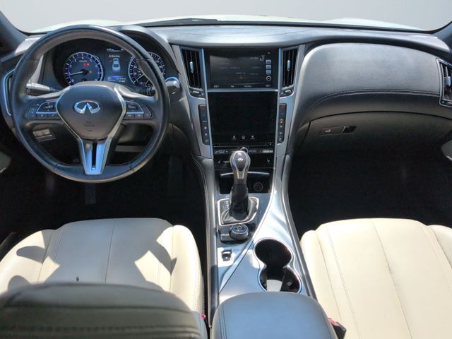 2017 Infiniti Q60 - Image 10