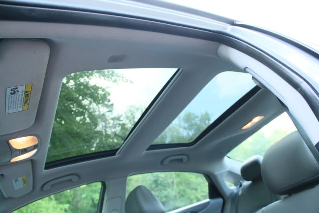 2013 Hyundai Sonata - Image 13
