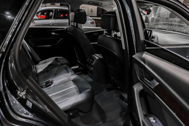 2018 Audi Q5 Premium Plus Sport Utility 4d - Image 28