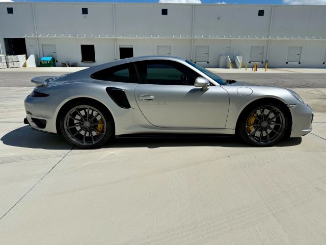 2014 Porsche 911 - Image 7