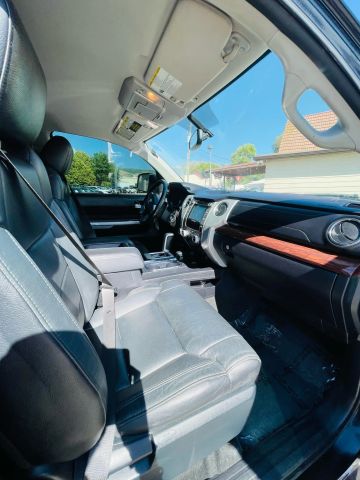 2016 Toyota Tundra Crewmax - Image 25
