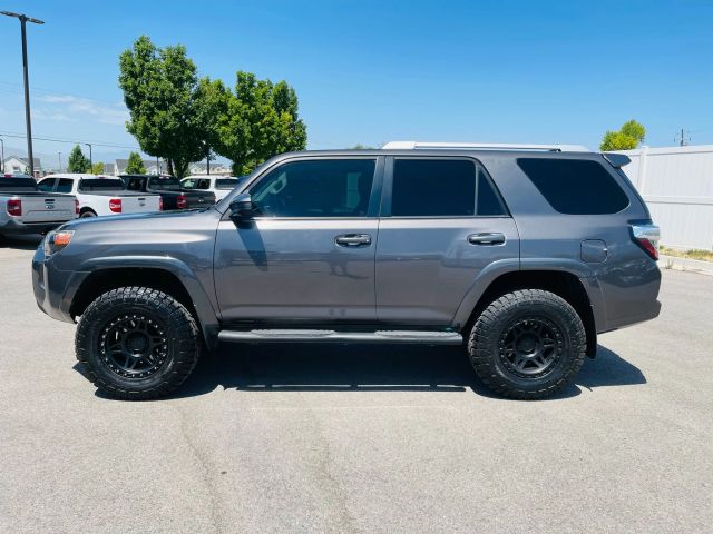 2016 Toyota 4runner - Image 10