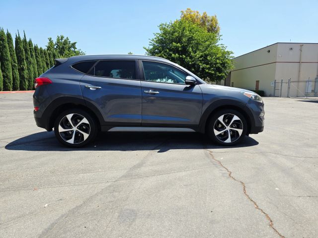 2018 Hyundai Tucson - Image 4
