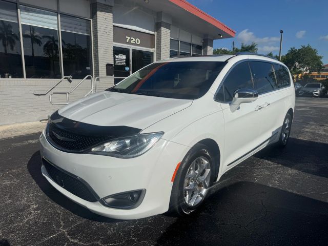 2018 Chrysler Pacifica - Image 1