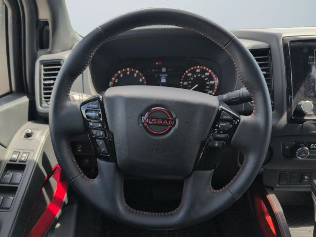 2024 Nissan Frontier Crew Cab - Image 12