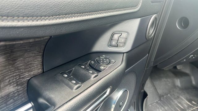 2019 Ford Expedition Max - Image 23