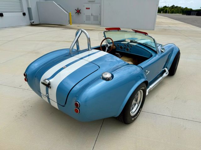 1965 Shelby Cobra Roadster 427 - Image 19