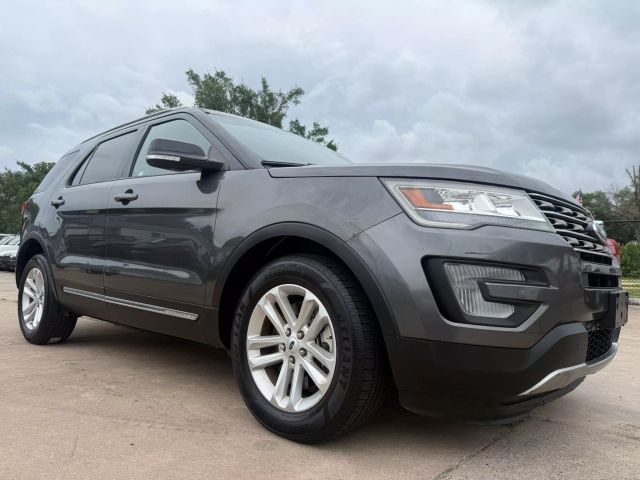 2017 Ford Explorer - Image 4