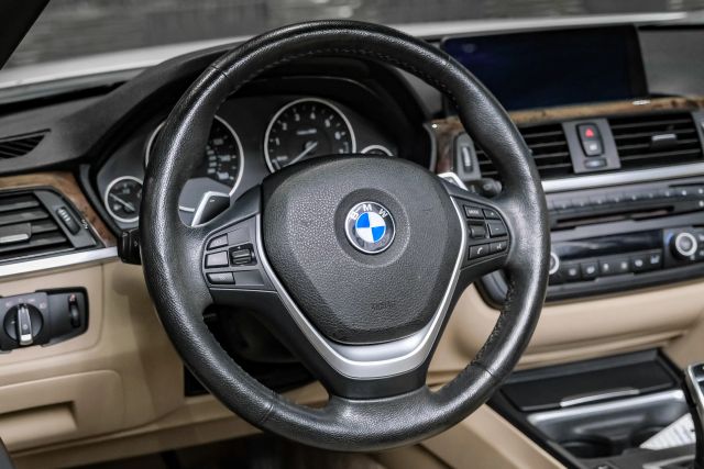 2014 Bmw 4 Series 428i Convertible 2d - Image 18