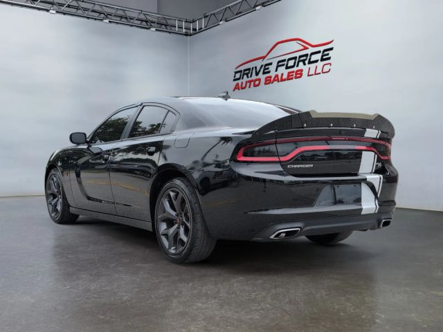 2018 Dodge Charger - Image 3