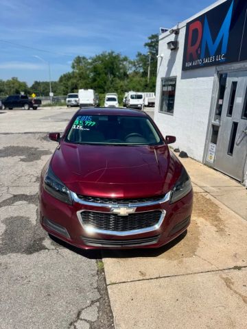 2015 Chevrolet Malibu Lt Sedan 4d - Image 2