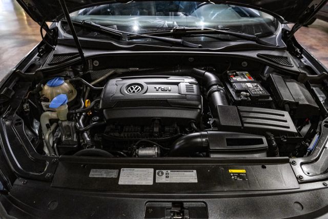 2017 Volkswagen Passat 1.8t Se Sedan 4d - Image 49