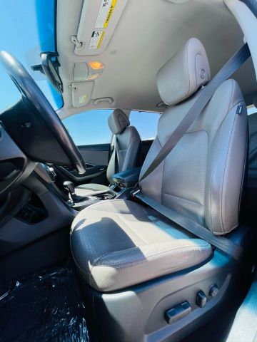 2014 Hyundai Santa Fe - Image 20