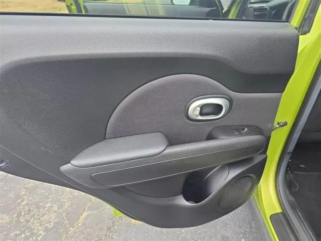 2015 Kia Soul - Image 19