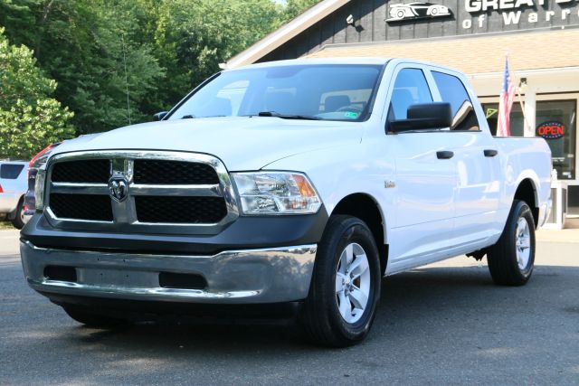 2018 Ram 1500 Crew Cab - Image 4