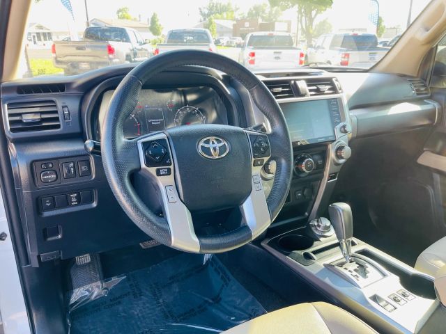 2021 Toyota 4runner - Image 30