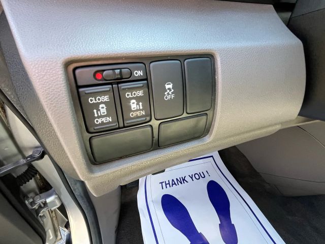 2013 Honda Odyssey - Image 16
