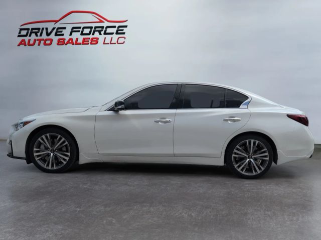 2019 Infiniti Q50 - Image 2