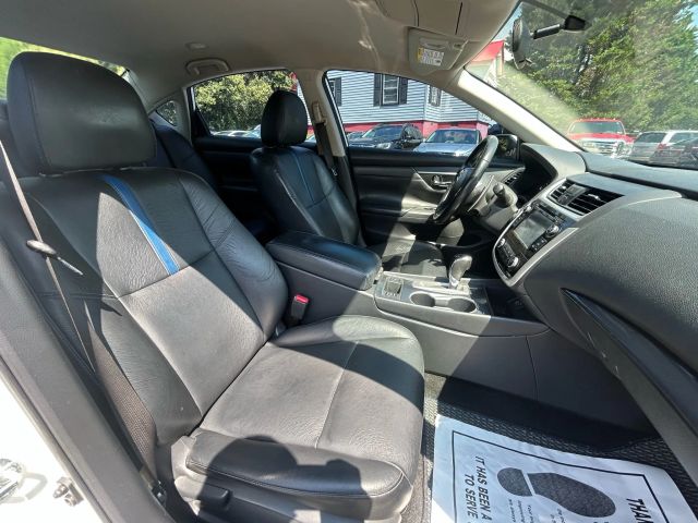 2018 Nissan Altima - Image 6